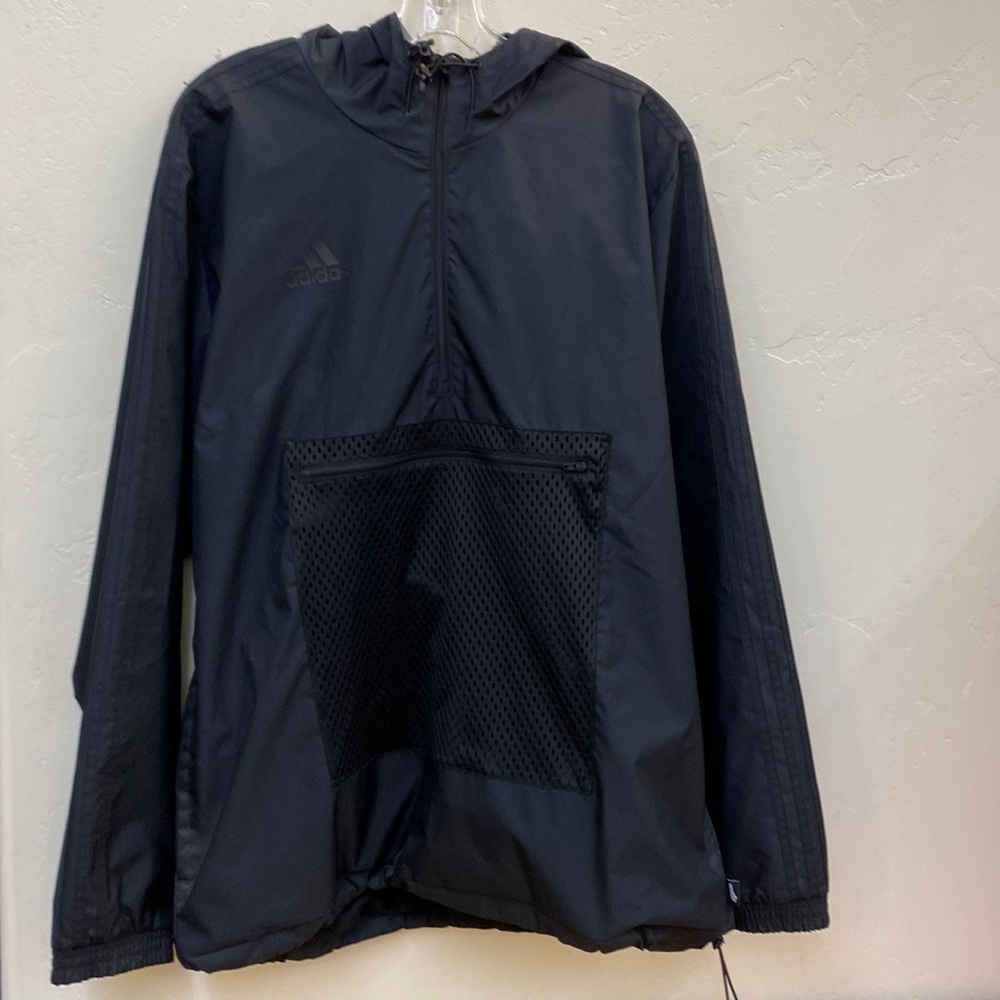 adidas windbreaker, ideal for running